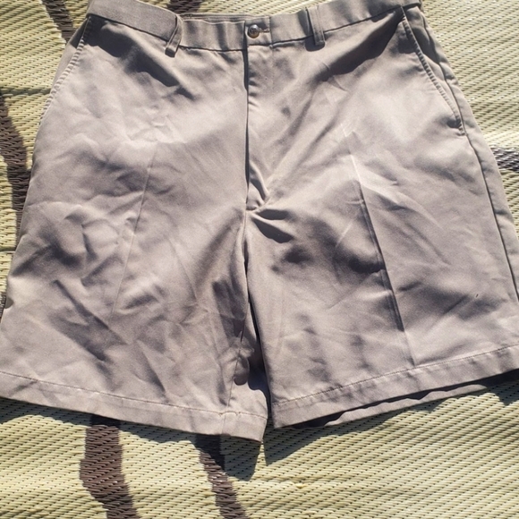 Men's haggar khaki shorts - Picture 1 of 6